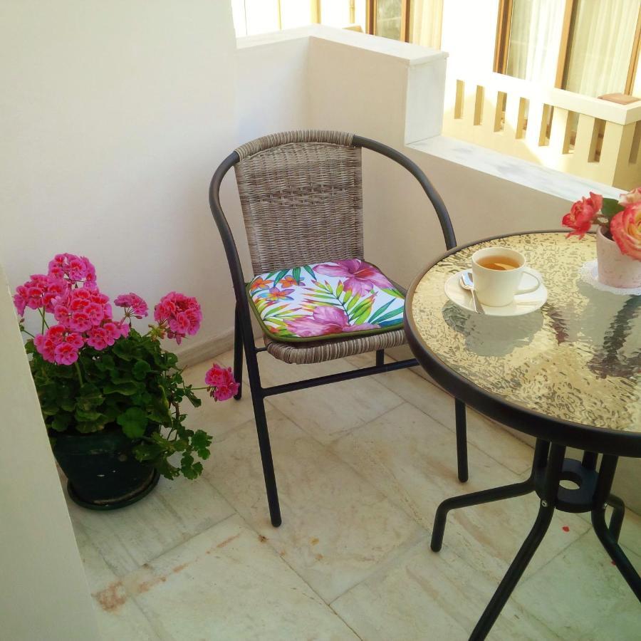The Central كاندية المظهر الخارجي الصورة